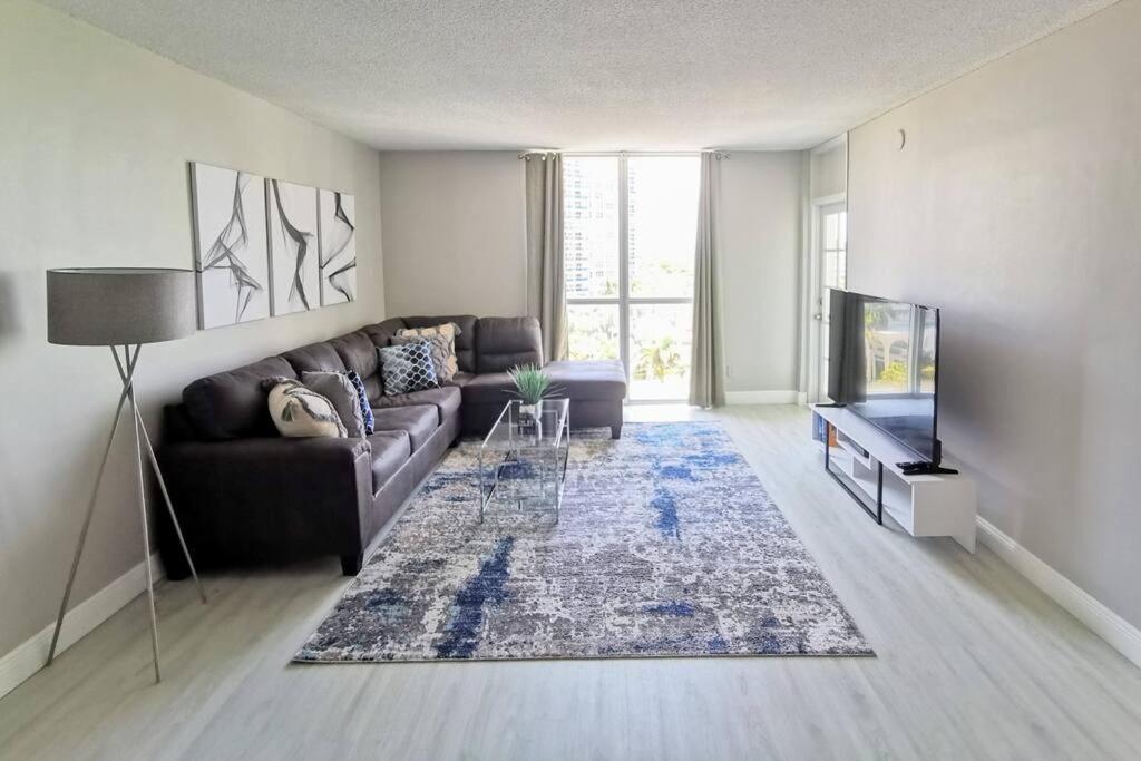 Luxury Stylish Oceanfront 2 Bedroom 2 Bathroom In Hollywood Fl Экстерьер фото