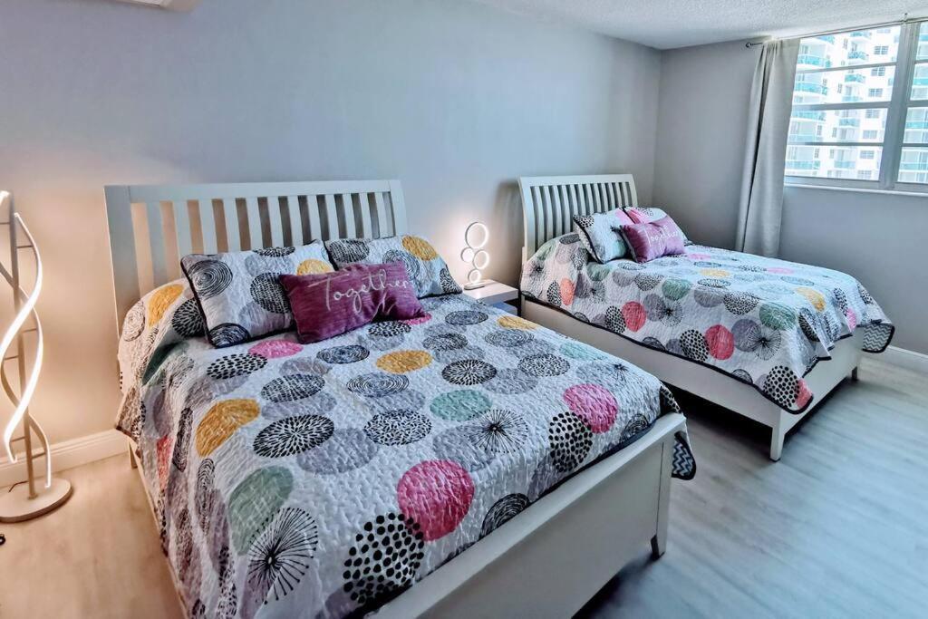 Luxury Stylish Oceanfront 2 Bedroom 2 Bathroom In Hollywood Fl Экстерьер фото