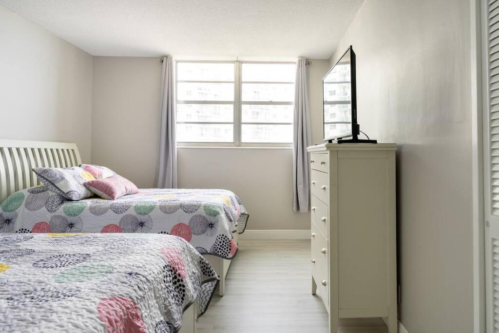 Luxury Stylish Oceanfront 2 Bedroom 2 Bathroom In Hollywood Fl Экстерьер фото